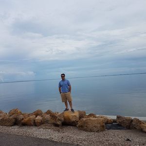 Meet your Posher, Loay